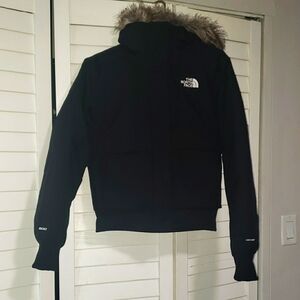 The North Face Black Arctic Bomber in XS
